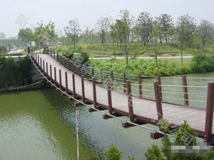 搭建吊橋，如何提升穩(wěn)固性？